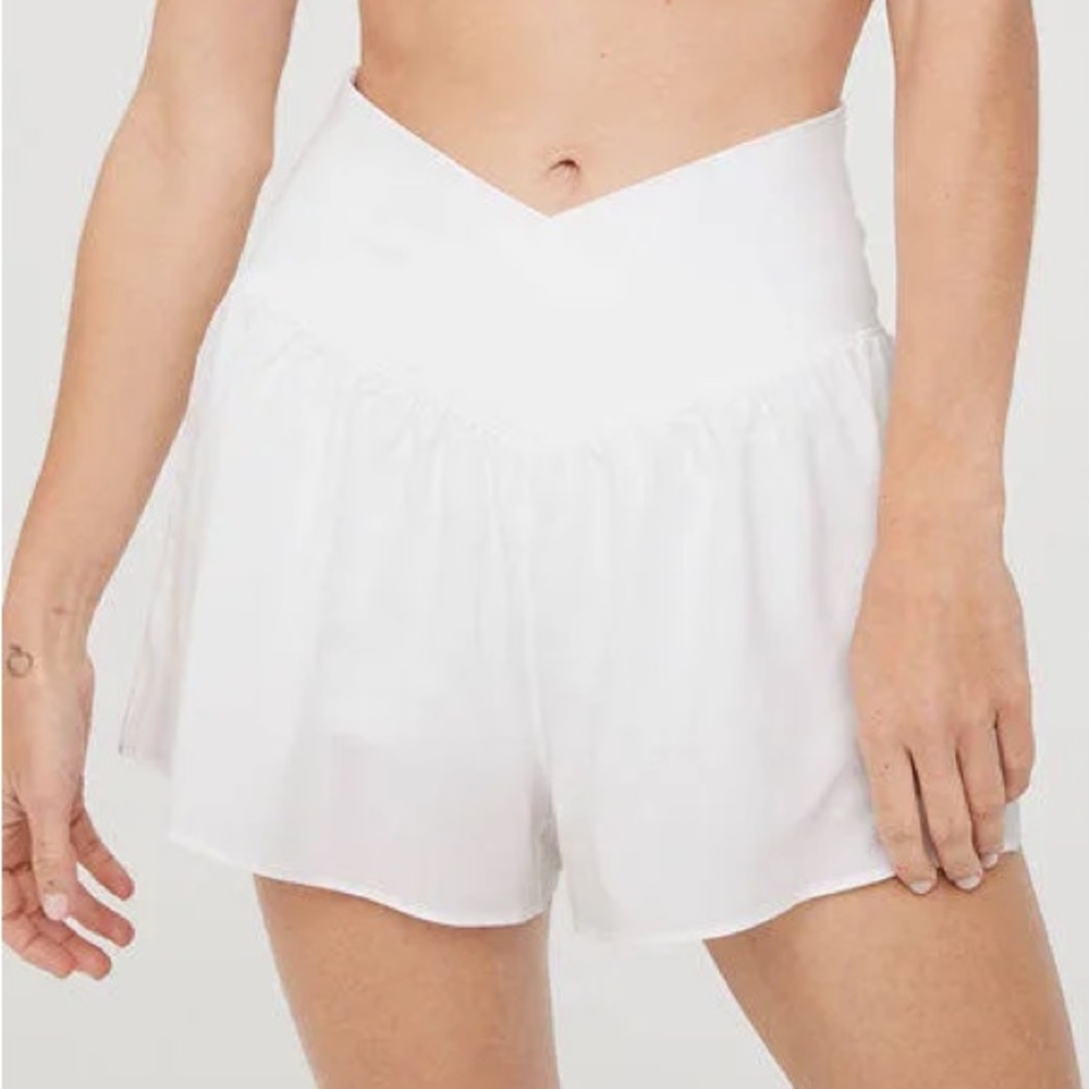 offline by aerie crossover flowy shorts